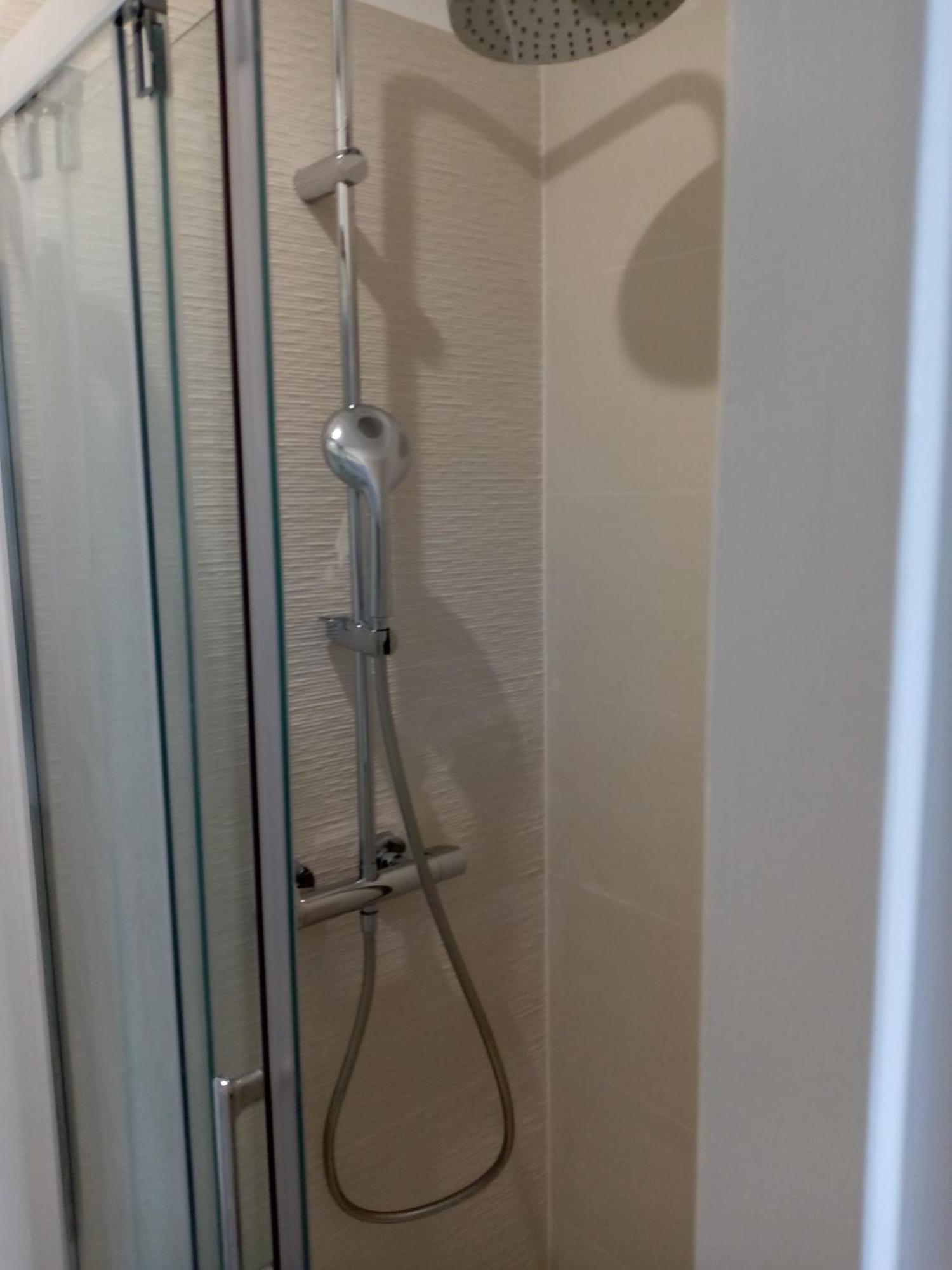 Quartier Le Plus Anime De Marseille "La Plaine Cours Julien "Chambre Avec Salle De Bain Wc Privee Integrees "Dans Appartement Exteriér fotografie