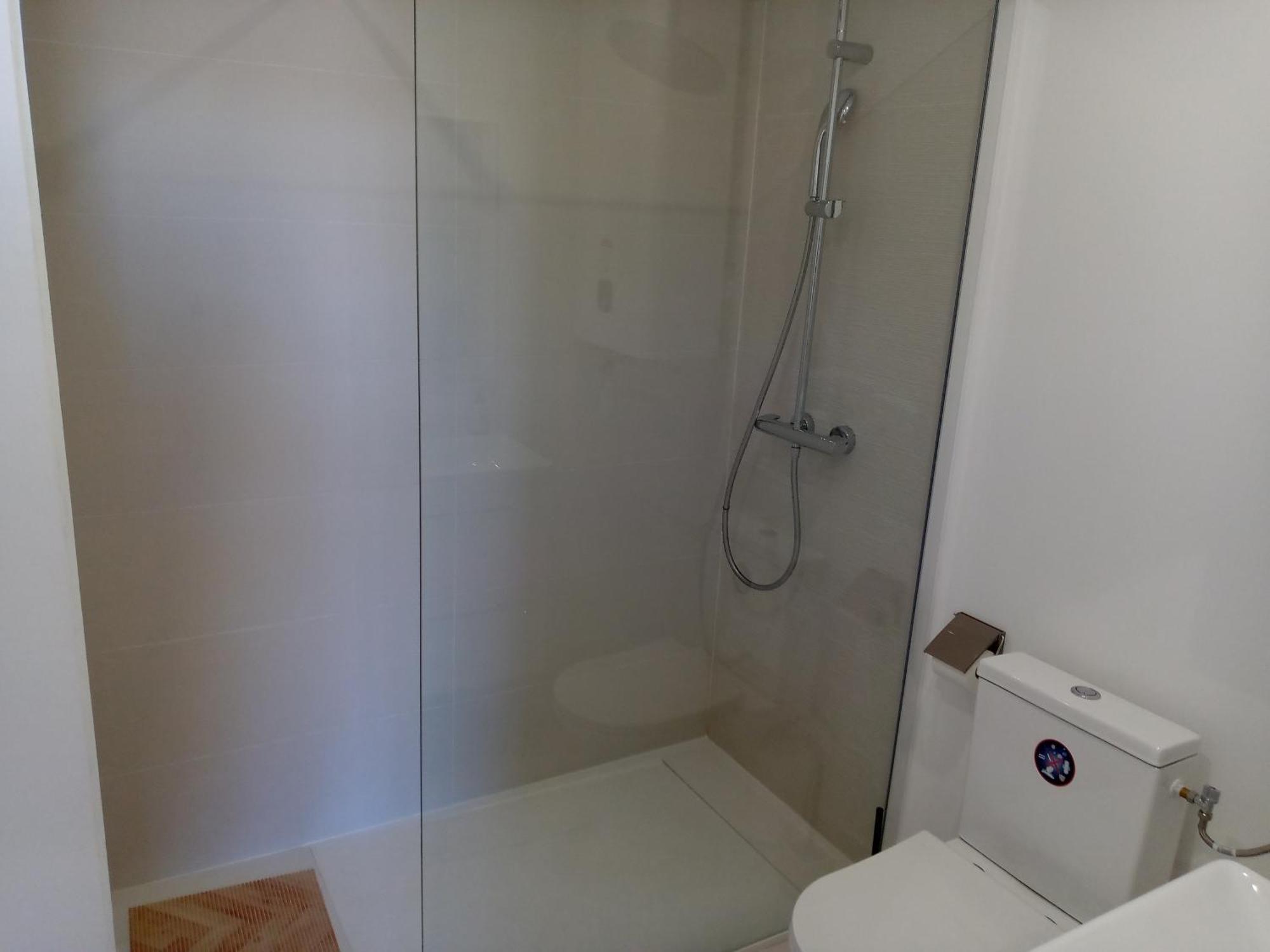 Quartier Le Plus Anime De Marseille "La Plaine Cours Julien "Chambre Avec Salle De Bain Wc Privee Integrees "Dans Appartement Pokoj fotografie