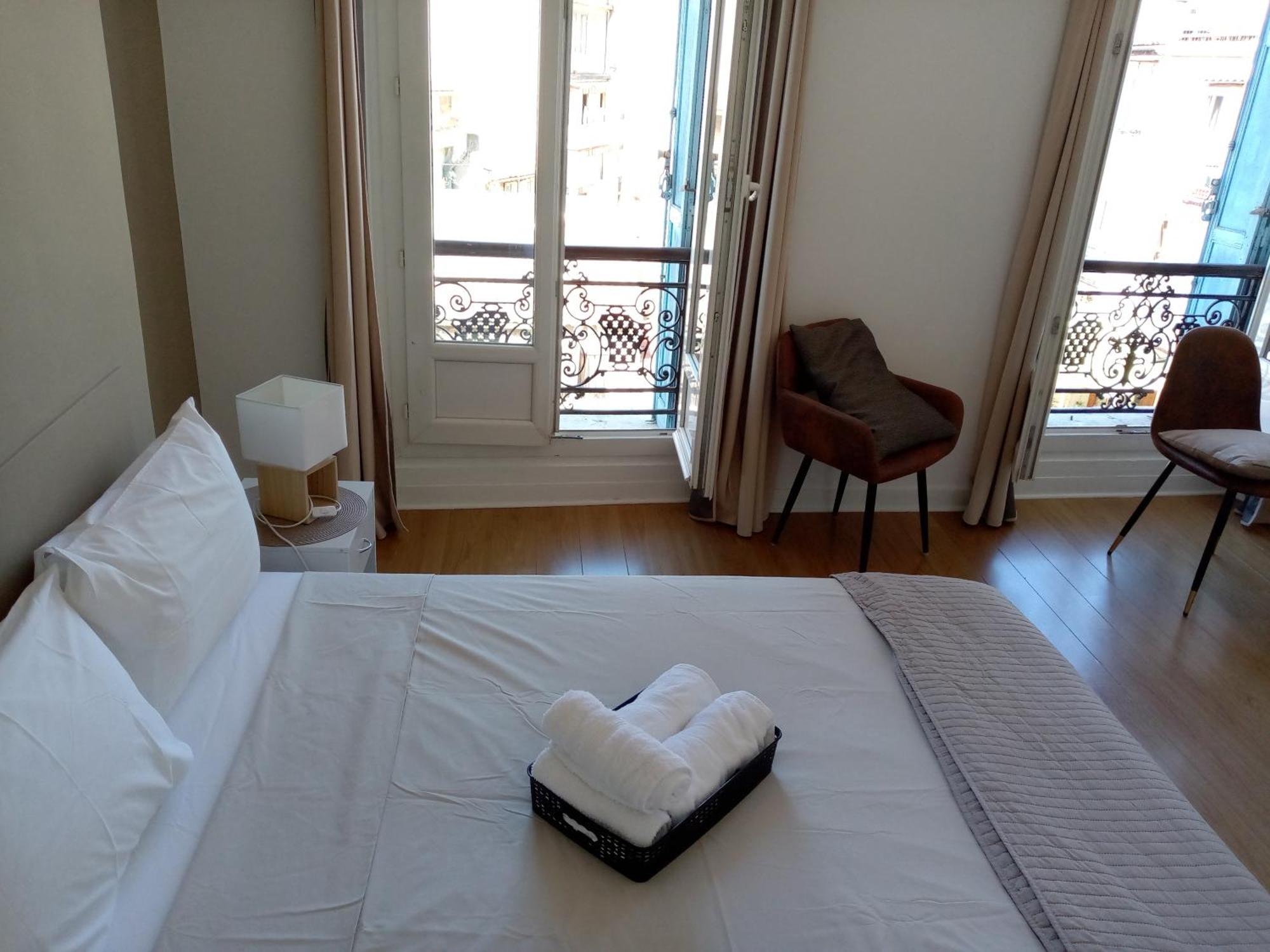 Quartier Le Plus Anime De Marseille "La Plaine Cours Julien "Chambre Avec Salle De Bain Wc Privee Integrees "Dans Appartement Exteriér fotografie