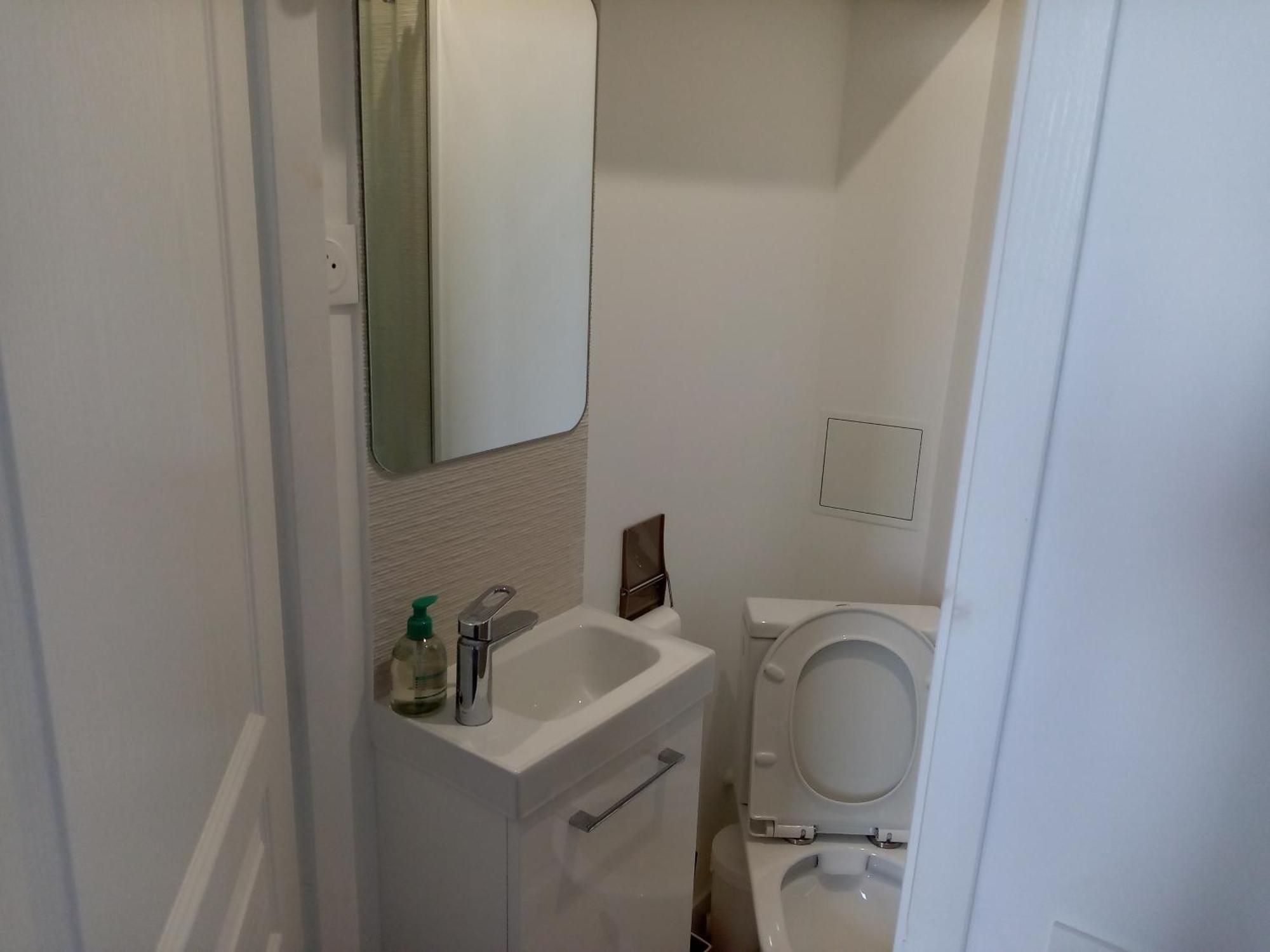 Quartier Le Plus Anime De Marseille "La Plaine Cours Julien "Chambre Avec Salle De Bain Wc Privee Integrees "Dans Appartement Exteriér fotografie